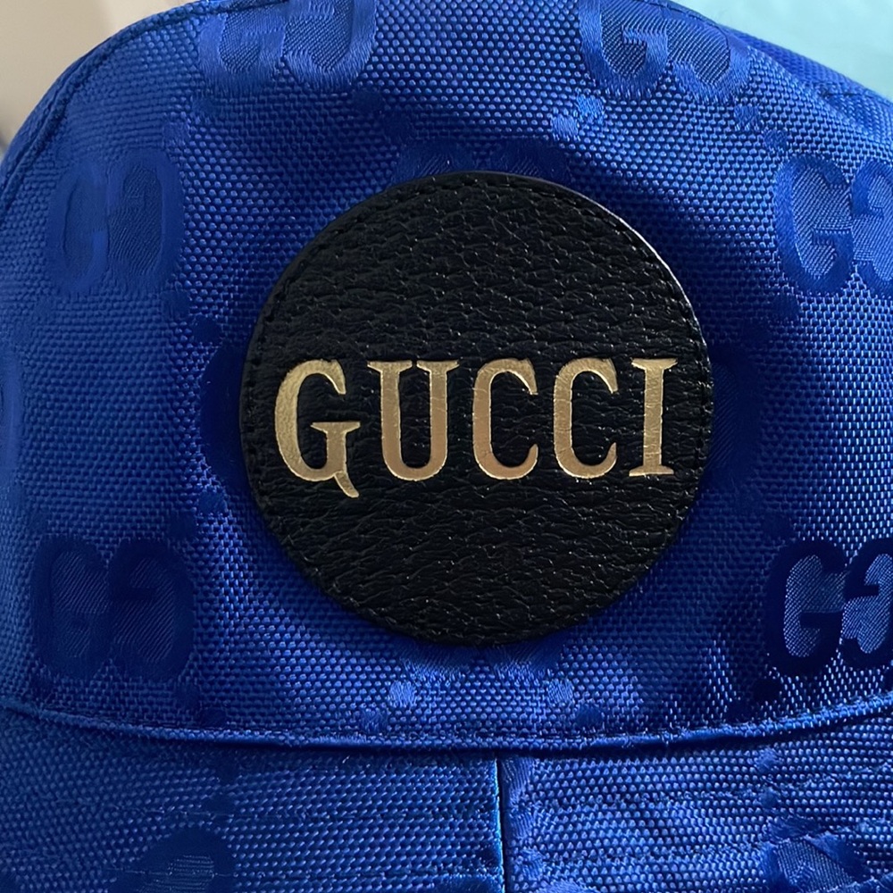 Gucci Off The Grid bucket hat
Style: 627115 4HK79 4360
Size: L 
$ 530.00 - Picture 3 of 9